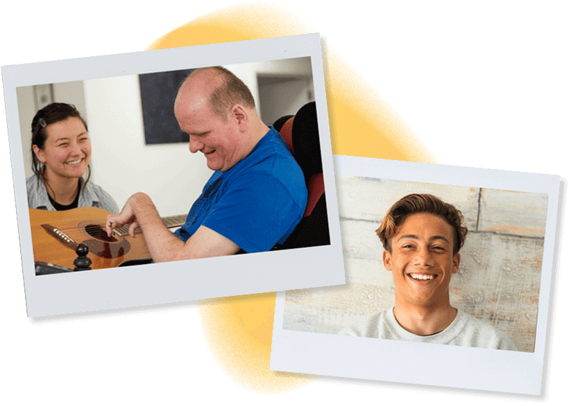 Smiling people with a guitar
